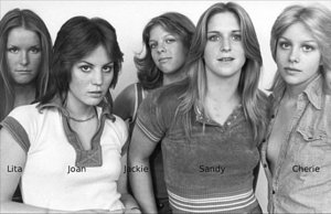 dd-runaways14_PH_0501298950.jpg